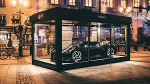 To create 'la voiture noire', we used our supremely accurate digital scanning on r.b. Une Bugatti La Voiture Noire De Noel Dans Un Ecrin De Verre A Molsheim