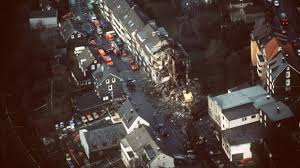 Flugzeugabsturz über frankreich, eine schulklasse aus. Flugzeugabsturz Uber Remscheid 1988 Was War An Bord Des Abgesturzten Us Kampffliegers Archiv