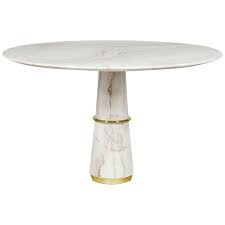 Agra Dining Table In Estremoz Marble With Gold Details In 2020 Dining Table Marble Dining Dining Room Table Marble