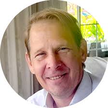 Christopher Cottrell's Instagram, Twitter & Facebook