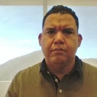 40+ perfiles de «César Daniel»