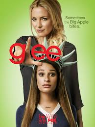 Think hudson has what it takes to rank among glee's greatest celebrity guest stars? Glee Season 4 Poster Kate Hudson And Lea Michele Show New York Might Not Be So Easy Give Me My Remote Give Me My Remote