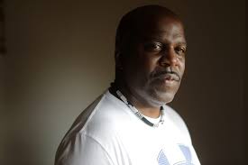 Derrick Chestnut's Instagram, Twitter & Facebook