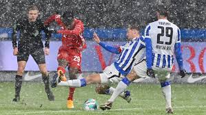 Bayern münchen vs hertha bsc highlights and full match competition: Hertha Bsc Fc Bayern Munchen 0 1 Kingsley Coman Trifft Mit Gluck Kicker