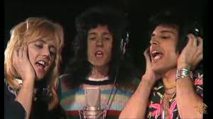 Michael Jackson There Must Be More To Life Than This Lyrics Pin De Melinda Mcteer En Strictly For My Queenies Canciones Videos De Musica Musica Variada