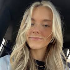 Ella Bourne (@ellac_bourne) • Instagram photos and videos