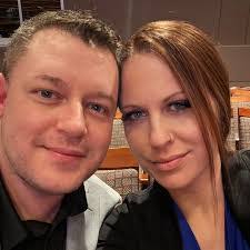 Casey Hendrickson's Instagram, Twitter & Facebook