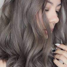 Ash Brown Hair Can Be A Very Cool Idea To Put On If You Are Natural Blonde Trying To Go Brunette You Can Do An Ash Hair Color Light Hair Color