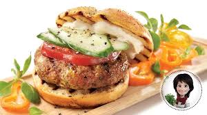 Burgers De Poulet A La Grecque De Josee Di Stasio Recette Iga Josee Di Stasio Chicken Burgers Greek Style Chicken Specialty Meats