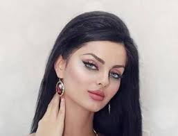 صور ملكة جمال الكون بدون مكياج تصدم جمهورها Glam Makeup Iranian Models Earrings