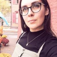 Amber Hoff's Instagram, Twitter & Facebook