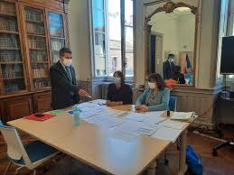 Les élections départementales françaises de 2021 doivent avoir lieu les 20 et 27 juin 2021, en même temps que les élections régionales, afin de renouveler les 95 conseils départementaux français. Elections Departementales 2021 Les Candidats Du Lot Ont Jusqu A Mercredi Pour Se Faire Connaitre Actu Lot