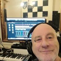 10+ "Mark Crombie" profiles