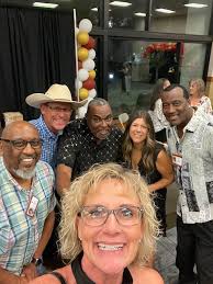 We had such a great time at Darin's class reunion last night!