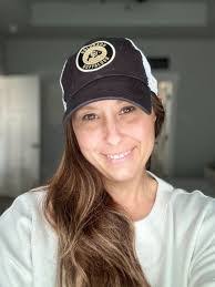 Kellie Herbert's Instagram, Twitter & Facebook