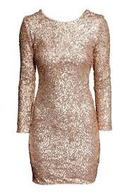 Robes à la mode pour le nouvel an 2014 maiavoir une très élégante encolure asymétrique. Robe De Soiree A Moins De 150 Euros Pour Le Nouvel An Notre Selection L Express Styles