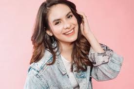 Jadi saling jaga aje, tutur devano di kawasan jalan kapten devano danendra menganggap hubungannya dengan steffi zamora sebagai adik kakak. Bikin Geger Pesinetron Steffi Zamora Kepergok Unggah Foto Okin Mantan Suami Rachel Vennya Netizen Beda Jauh Gak Sih Umurnya Semua Halaman Hype