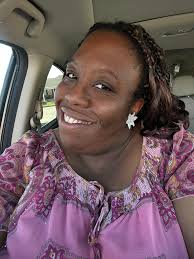 Roller blade earring for a good mood