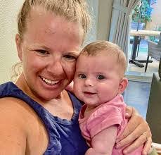 Marissa Potts's Instagram, Twitter & Facebook