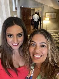 Luz Florez's Instagram, Twitter & Facebook