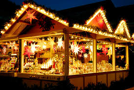 Noel fitzpatrick (known as the supervet from 2014 to 2019) is a channel 4 television series following the work of vet noel fitzpatrick and his team at fitzpatrick referrals in eashing, surrey. 5 Villes Ou Celebrer Noel