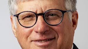 Larry Luster's Instagram, Twitter & Facebook