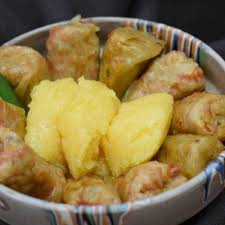 Spălăm cartofii bine (cel mai indicat ar fi să alegeţi unii mai mari) după care îi punem în coajă la încă puţin şi reţeta noastră, musaca de post cu soia şi ciuperci, va fi gata. Sarmale De Post Cu Soia Granule Retete Dupa Ingrediente