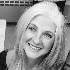 Kristin Ott's Instagram, Twitter & Facebook