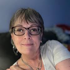 Beth Fiore Kral (@BethFK)