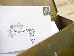 There are also 10 inserts as well as 2 blank inserts, an envelope to print off multiple times, and lots of sentiment labels and two backing papers to use as you wish. 11 Clever Christmas Card Envelopes C R A F T