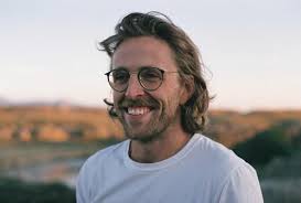 DEINDUSTRIALIZATION AND THE POLITICS OF OUR TIME 2021-2022