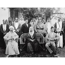 ابناه محمد، وعلي، وابن أخيه حسين بن. Ø¨Ù†ÙŠ Ù‡Ø§Ø´Ù… On Twitter ØµÙˆØ±Ø© Ø«Ù„Ø§Ø« Ù…Ù„ÙˆÙƒ Ù…Ù† Ø§Ø¨Ù†Ø§Ø¡ Ø§Ù„Ø´Ø±ÙŠÙ Ø­Ø³ÙŠÙ† Ø¨Ù† Ø¹Ù„ÙŠ Ø§Ù„Ù‡Ø§Ø´Ù…ÙŠ Ø´Ø±ÙŠÙ Ù…ÙƒØ© Ø§Ù„Ù…Ù„Ùƒ ÙÙŠØµÙ„ Ø§Ù„Ø£ÙˆÙ„ ÙˆØ§Ù„Ù…Ù„Ùƒ Ø¹Ø¨Ø¯Ø§Ù„Ù„Ù‡ Ø§Ù„Ø£ÙˆÙ„ ÙˆØ§Ù„Ù…Ù„Ùƒ Ø¹Ù„ÙŠ