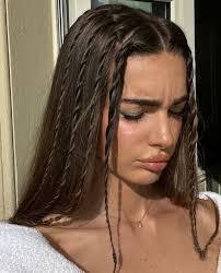 Katherine Jara's Instagram, Twitter & Facebook