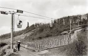 Mit der seilbahn rüdesheim erreicht man das niederwalddenkmal (germania) auf dem rüdesheimer berg. Geschichte Seilbahn Rudesheim