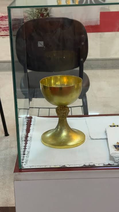 Objetos utilizados por S&atilde;o Jo&atilde;o Paulo II em Cuiab&aacute; est&atilde;o expostos &agrave; visita&ccedil;&atilde;o no Santu&aacute;rio da Morada do Ouro | Arquidiocese de Cuiab&aacute;
