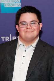 Isaac Leyva's Instagram, Twitter & Facebook