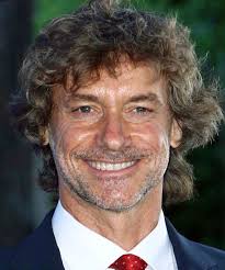 La sua attività di divulgatore inizia infatti nella rai degli anni '50, quando diviene. Alberto Angela Biografia