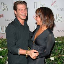Cheryl burke and matthew lawrence photos, news and gossip. Cheryl Burke And Matthew Lawrence Pictures Popsugar Celebrity