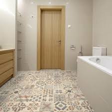 Pvc Tarkett Exclusive 240 Retro Almeria Natural Designbeispiel 2 Badezimmer Vinyl Bodenbelag Bad Pvc Belag