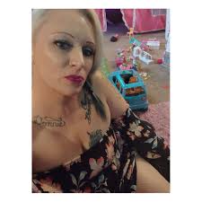 Blondie Bennett in people