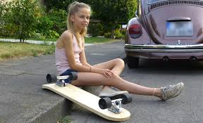 Klar ist es möglich, in einen laden zu gehen und sich sein board dort zu kaufen. Skateboard Deck Selbst De