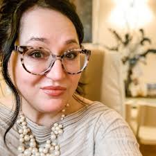 I was definitely not expecting Demi Moore to be the life coach of the Brat  Pack, but that kind of works. LOVED the BRATS documentary walk down memory  lane. 🥰