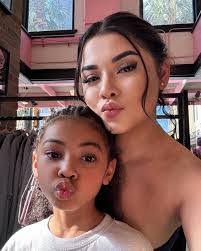 Lori Lopez's Instagram, Twitter & Facebook