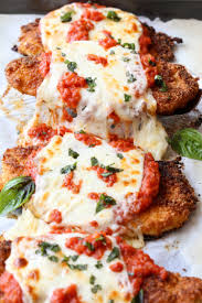 Breaded chicken covered in marinara sauce and topped with melted cheese—great served over pasta! Easy Chicken Parmesan Recipe Valentina S Corner