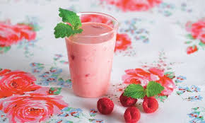 Smoothie Cremeux Aux Framboises Rezept Swissmilk Rezept Himbeer Smoothie Himbeeren Smoothie