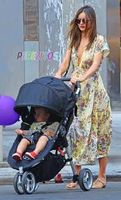 Miranda Kerr Baby Flynn Float Through Nyc Perez Hilton In 2020 Miranda Kerr Outfits Miranda Kerr Style Miranda Kerr Street Style