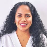 20+ perfiles de «Adela Campos»