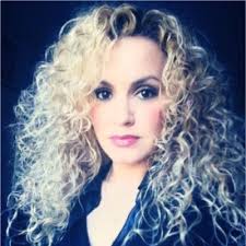 Zendaya and the Capucines.