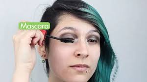 Meja rias minimalisbahan :multiplek 15mmmultiplek 9mmmelamintohplkaca mirrorlem kuning/putihpaku dllbuat yang mau tanya2 langsung komentar aja terima. 3 Cara Untuk Mengaplikasikan Rias Mata Yang Mudah Wikihow