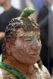 SEEN: Icons and Artifacts